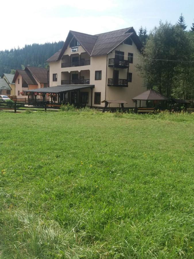 Pensiunea Tora Vatra Dornei Esterno foto
