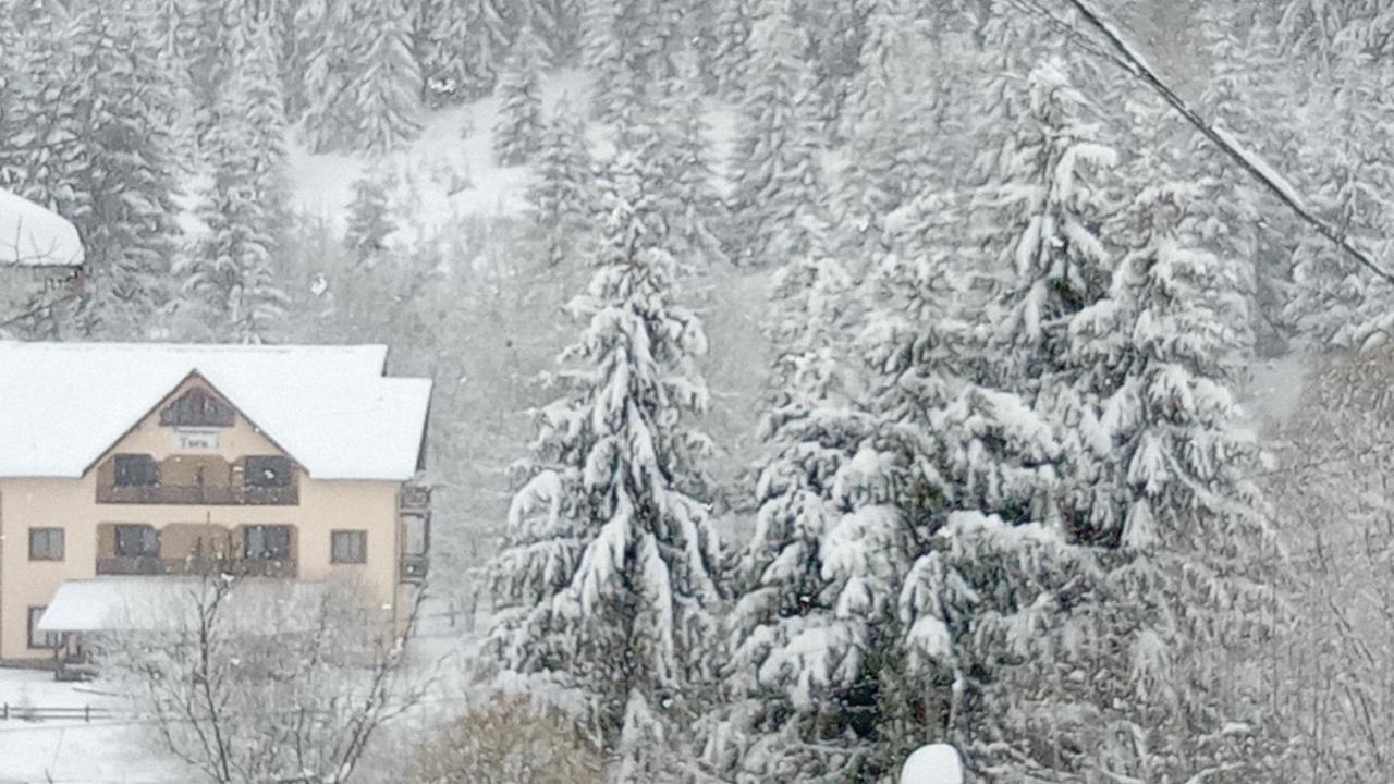 Pensiunea Tora Vatra Dornei Esterno foto
